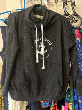 Carolina Beach Black Pullover Hoodie